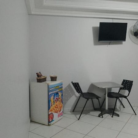Hotel L Motel 1001 Noites - Setor O Бразилия Екстериор снимка
