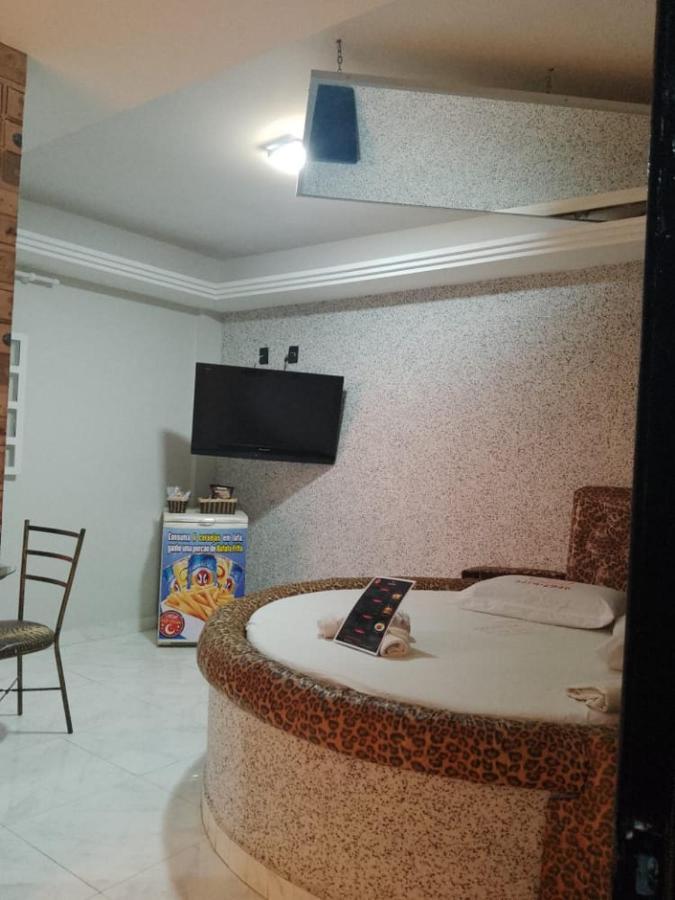 Hotel L Motel 1001 Noites - Setor O Бразилия Екстериор снимка